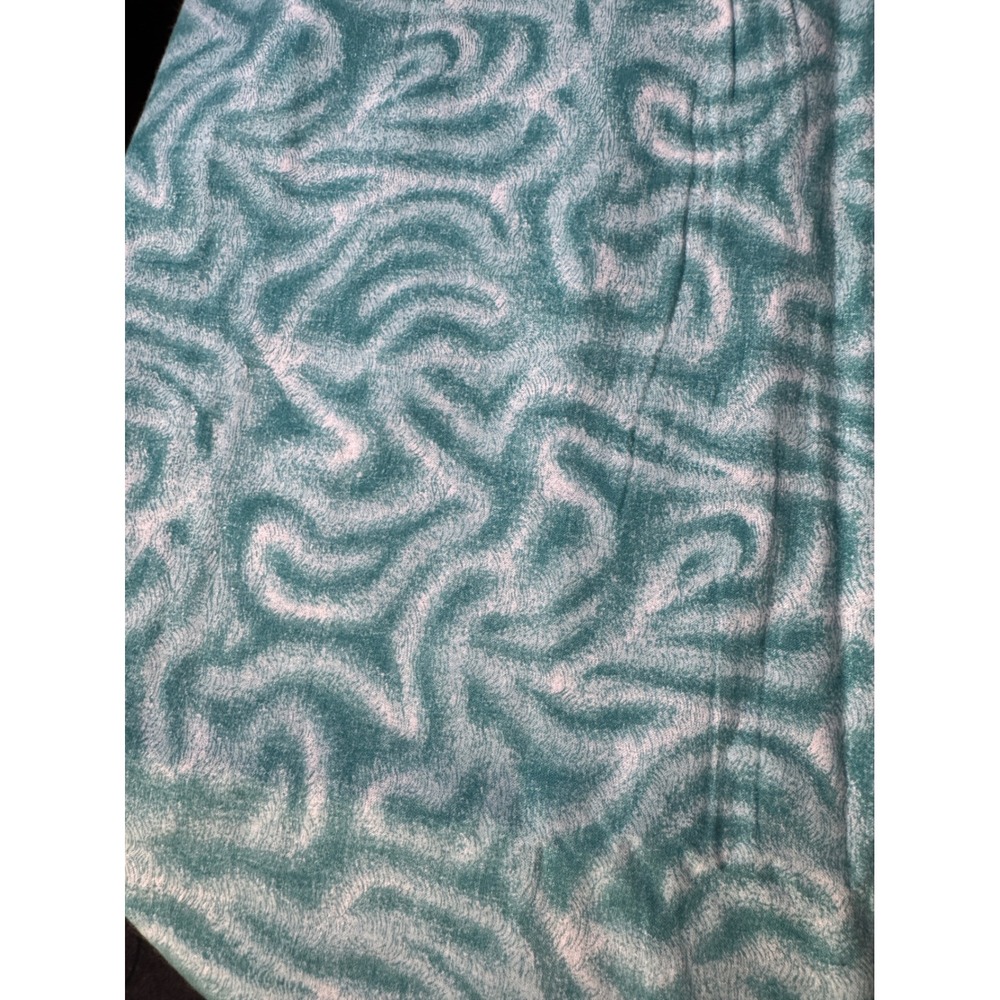 Teal White Abstract Swirl Scroll Print Cotton Crafting Textile 2 Yards Quilt Sew